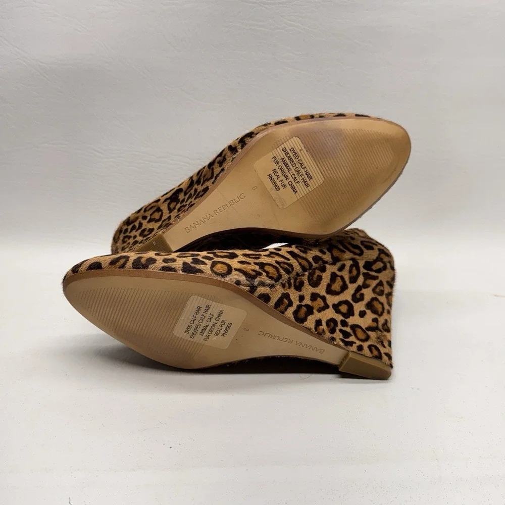 Banana Republic Wedge Pumps Women 8 Leopard Calf Hair Animal Print Mob Wife Chic